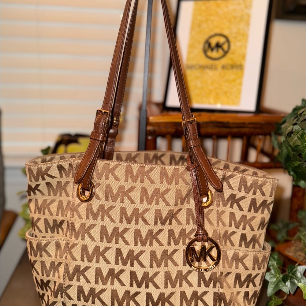 Michael Kors “Jet Set”Signature Tote Bag